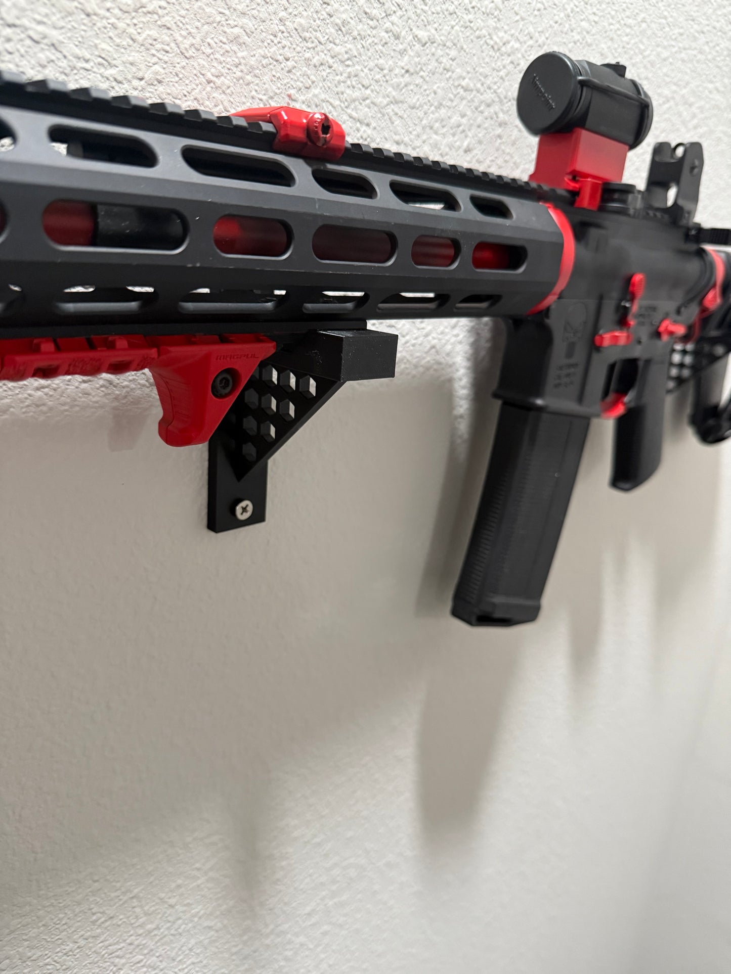 HexMount - Honeycomb L-Brackets for Rifle Wall Display