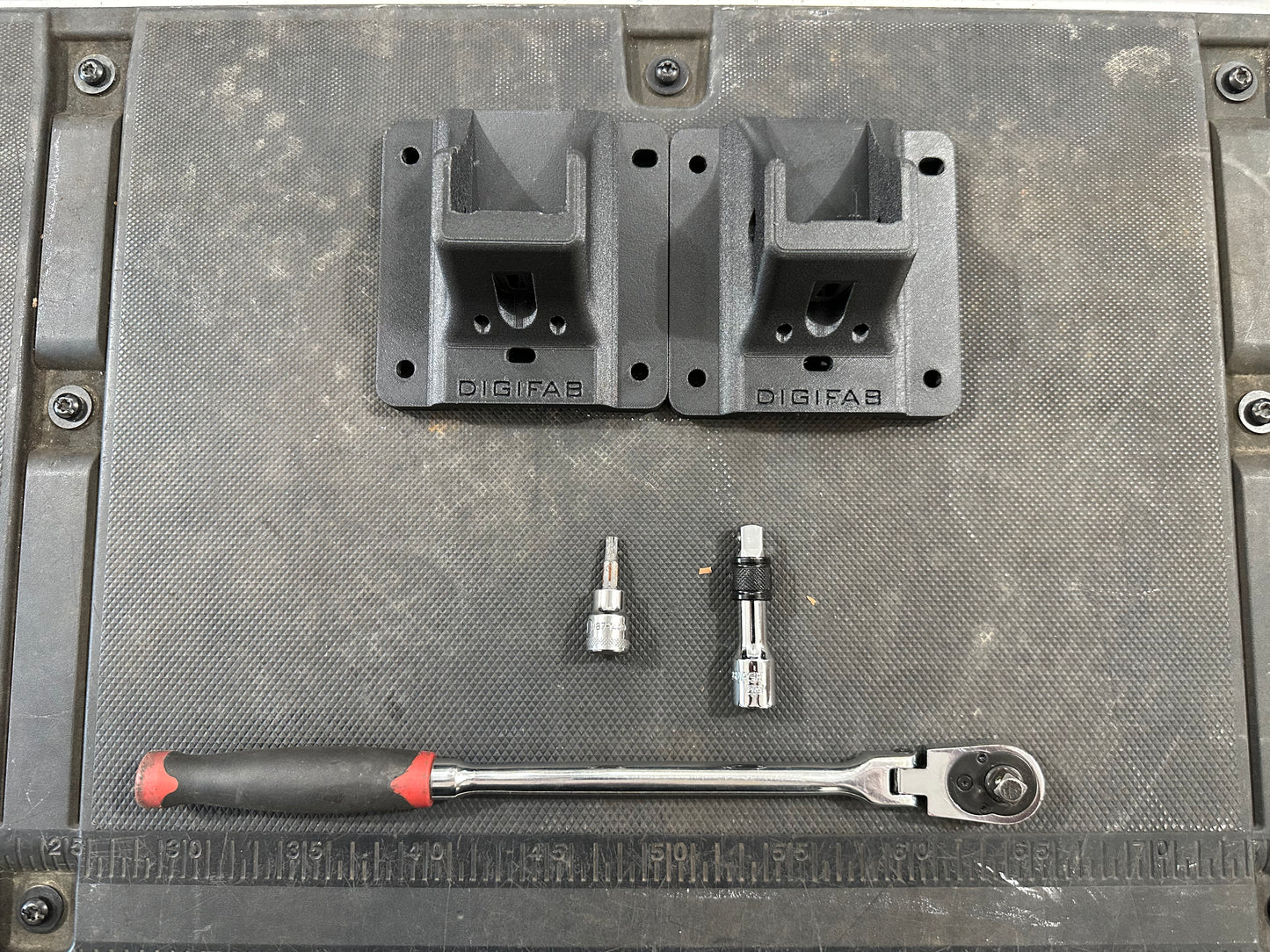 2015+ Ford F150/250/350 Box Link Brackets (Unistrut Design)